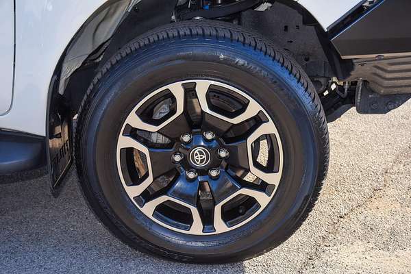 2023 Toyota Hilux SR5 GUN126R 4X4