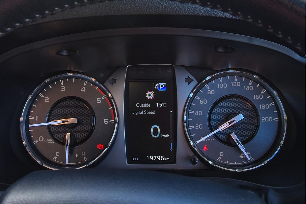 2023 Toyota Hilux SR5 GUN126R 4X4