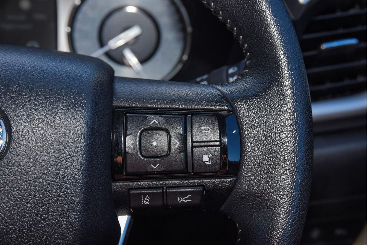 2023 Toyota Hilux SR5 GUN126R 4X4