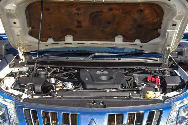 2015 Mitsubishi Triton Exceed MQ 4X4