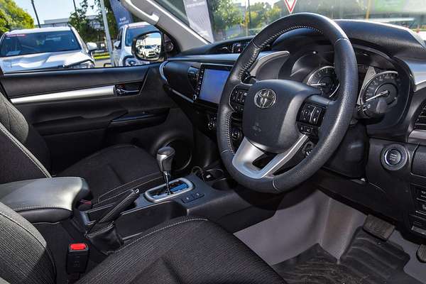 2023 Toyota Hilux SR5 GUN126R 4X4