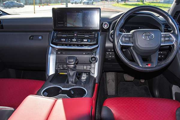 2022 Toyota Landcruiser GR Sport FJA300R