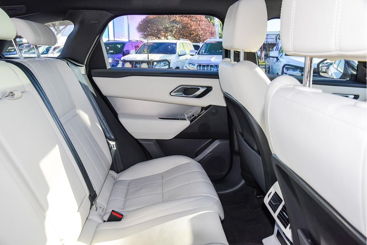 2022 Land Rover Range Rover Velar P250 R-Dynamic SE L560