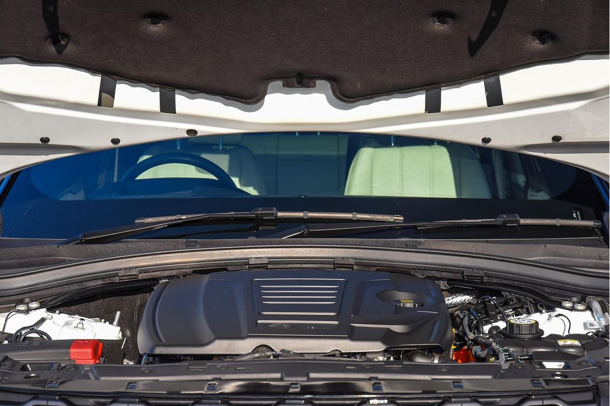 2022 Land Rover Range Rover Velar P250 R-Dynamic SE L560