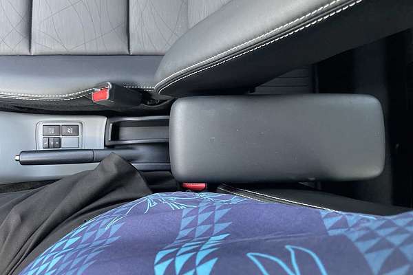 2012 Toyota Prius C Four