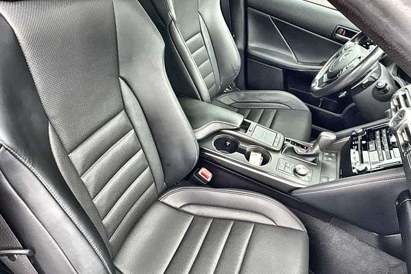 2022 Lexus IS F SPORT