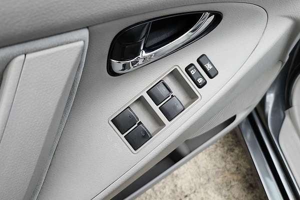 2011 Toyota Camry LE