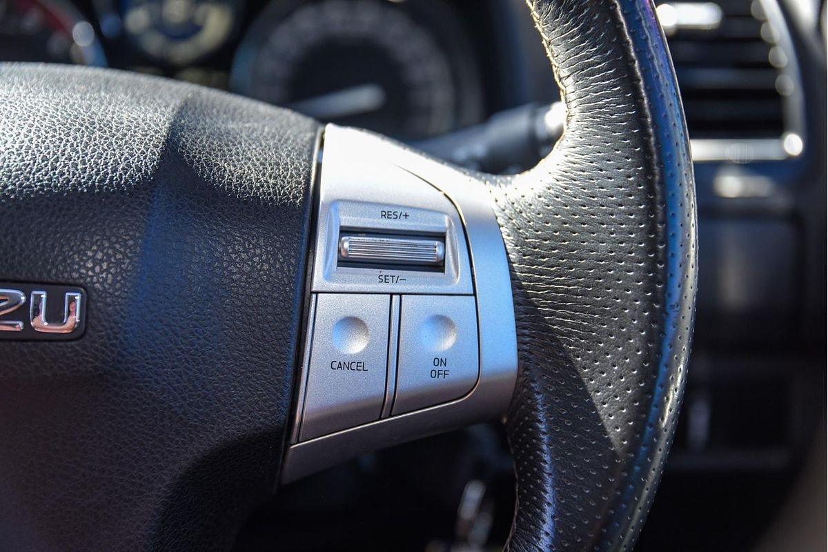 2021 Isuzu MU-X LS-U
