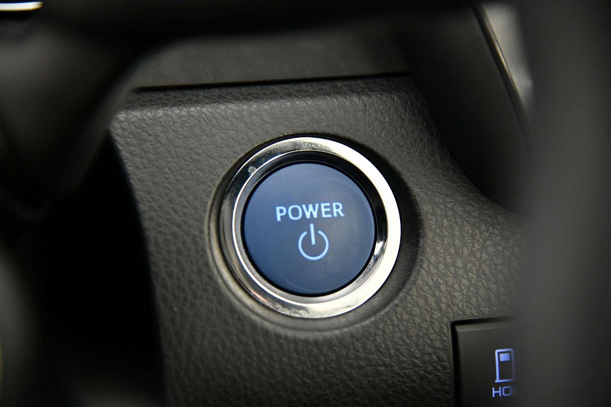 2021 Toyota Camry Ascent AXVH70R