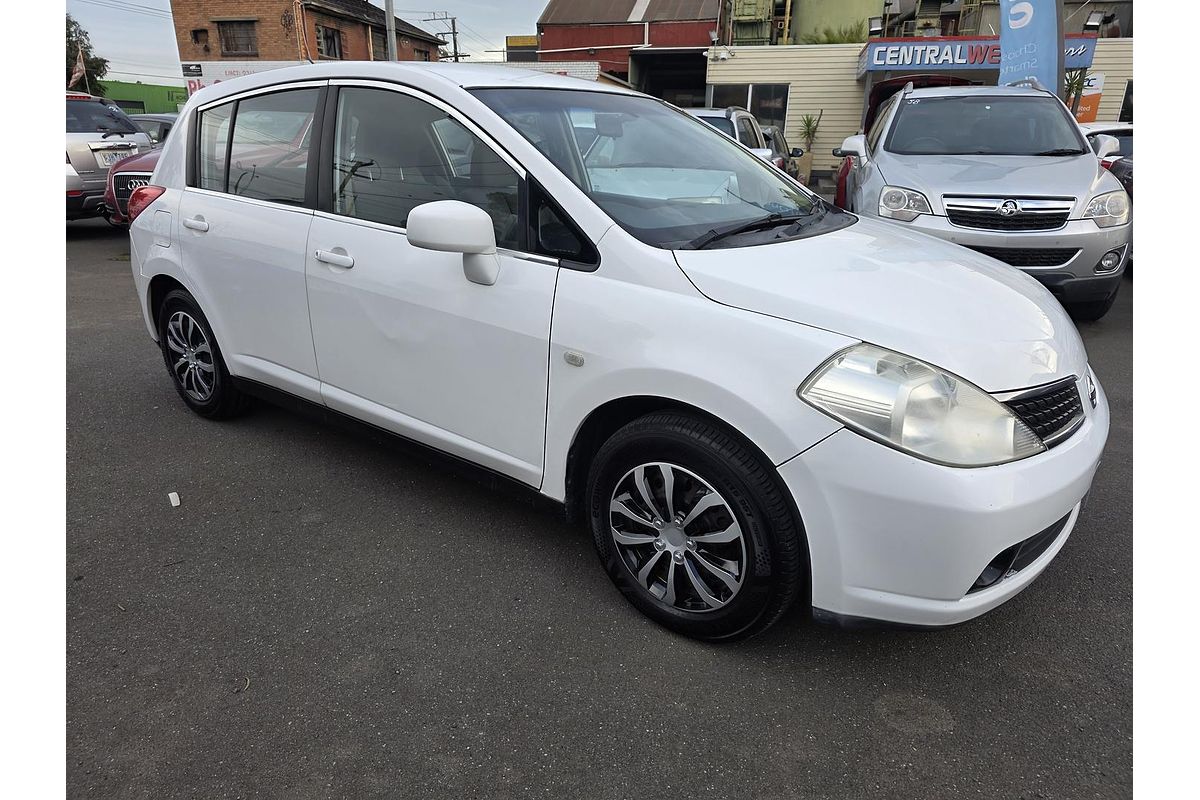 2007 Nissan Tiida ST C11