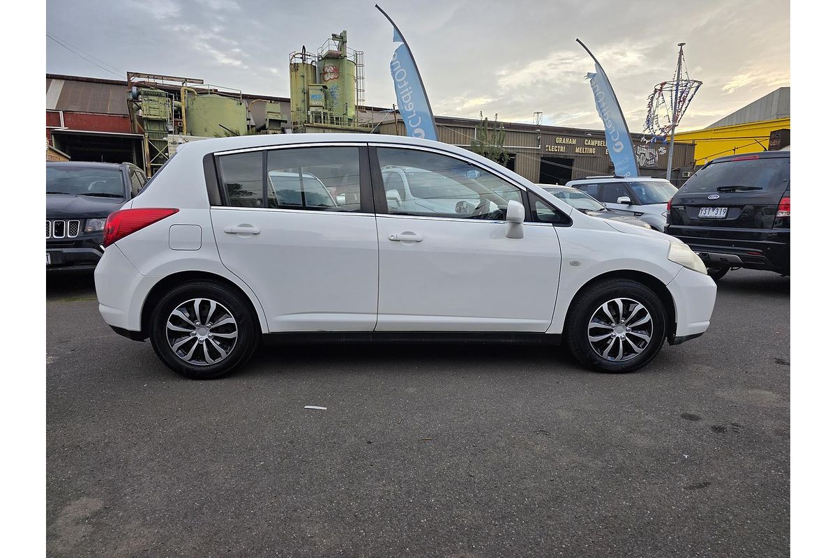 2007 Nissan Tiida ST C11