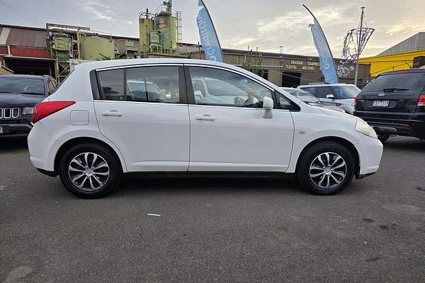 2007 Nissan Tiida ST C11