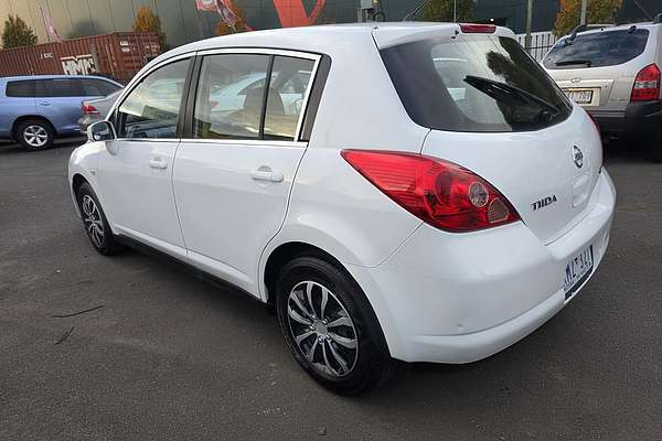 2007 Nissan Tiida ST C11