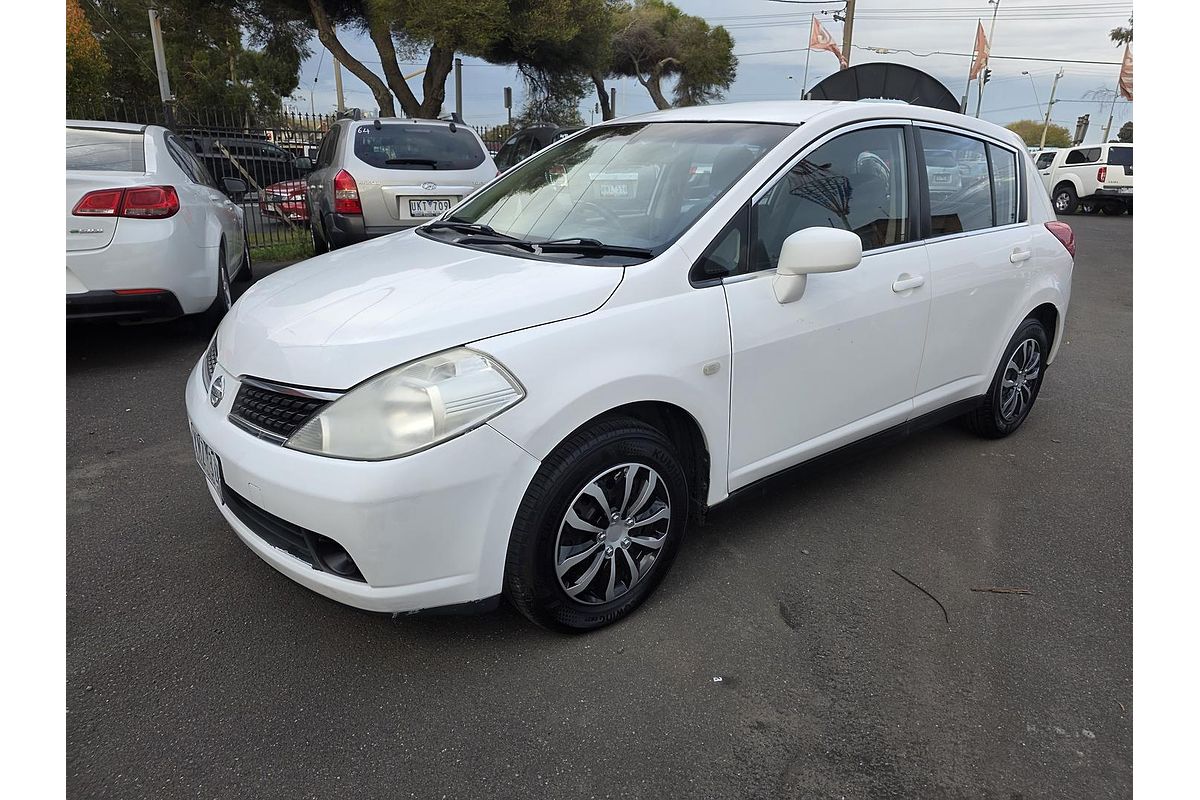 2007 Nissan Tiida ST C11