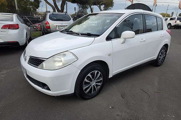 2007 Nissan Tiida ST C11