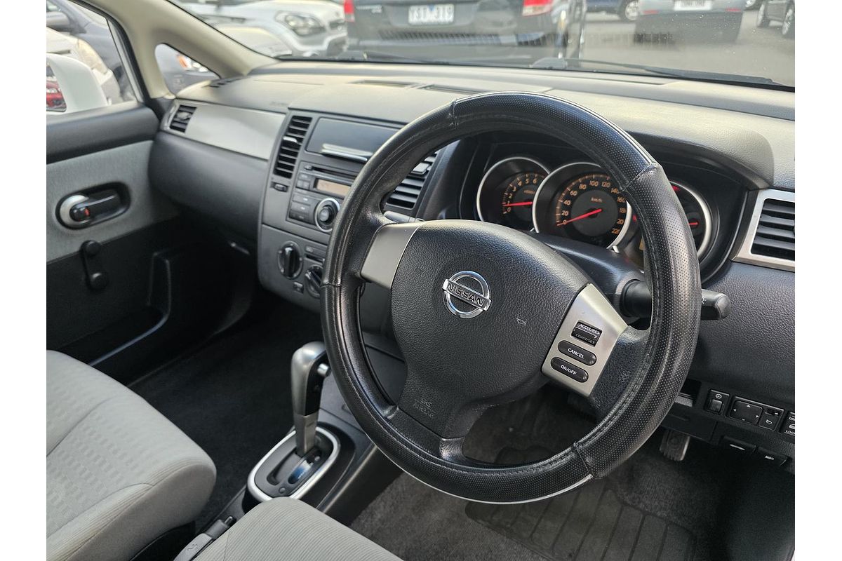 2007 Nissan Tiida ST C11