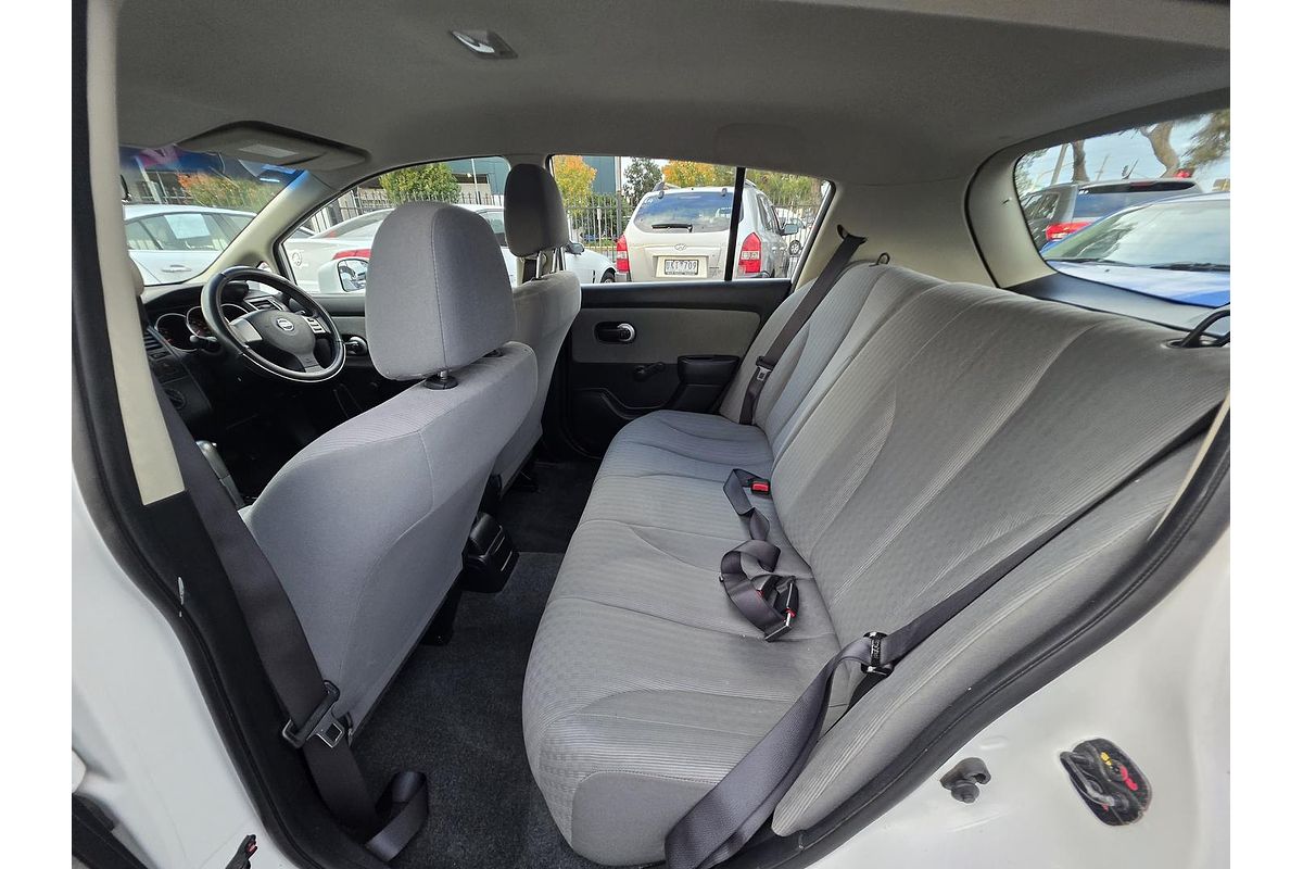 2007 Nissan Tiida ST C11