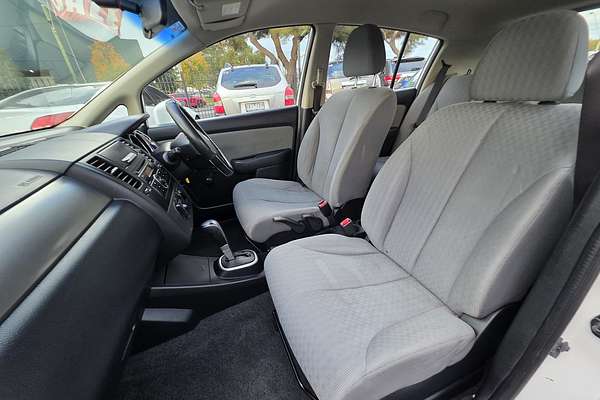 2007 Nissan Tiida ST C11