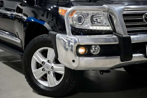 2014 Toyota Landcruiser Sahara VDJ200R