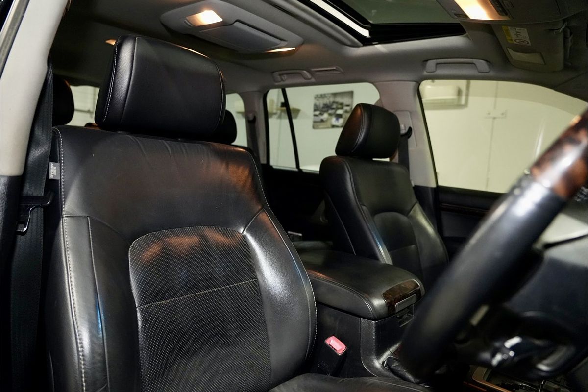 2014 Toyota Landcruiser Sahara VDJ200R