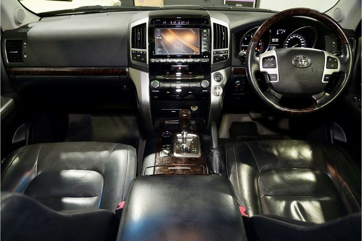 2014 Toyota Landcruiser Sahara VDJ200R