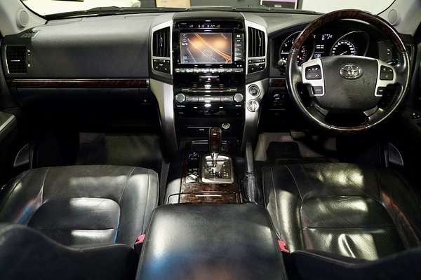 2014 Toyota Landcruiser Sahara VDJ200R