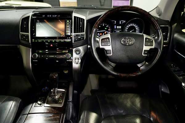 2014 Toyota Landcruiser Sahara VDJ200R