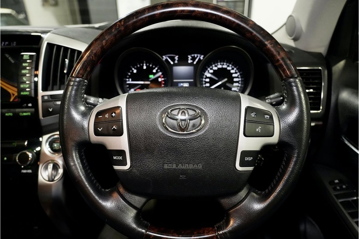 2014 Toyota Landcruiser Sahara VDJ200R