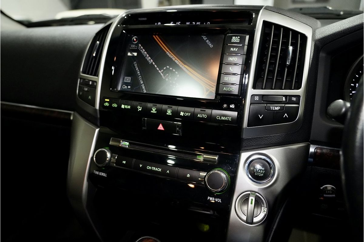 2014 Toyota Landcruiser Sahara VDJ200R