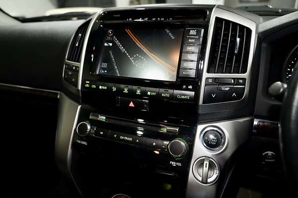 2014 Toyota Landcruiser Sahara VDJ200R