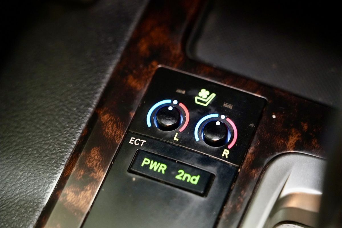 2014 Toyota Landcruiser Sahara VDJ200R