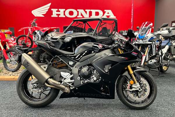 2025 Honda CBR1000RR-R FIREBLADE SP
