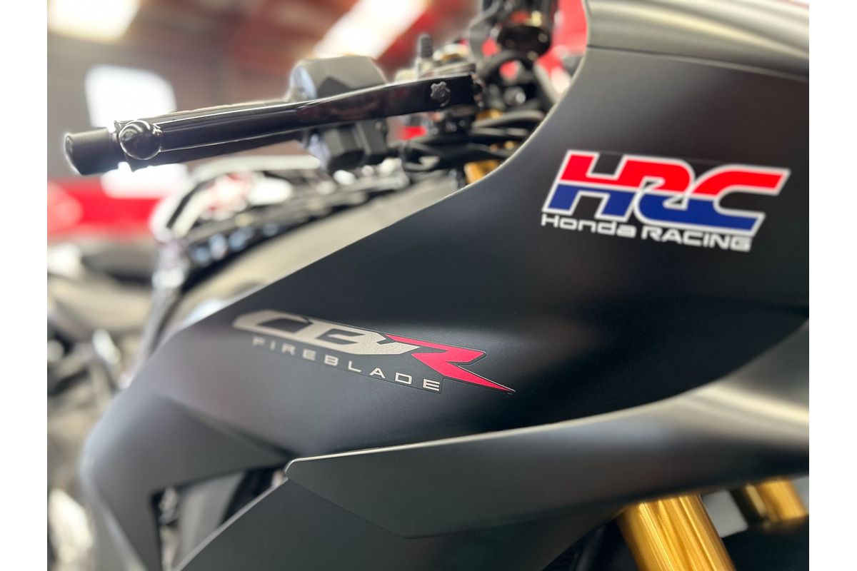 2025 Honda CBR1000RR-R FIREBLADE SP