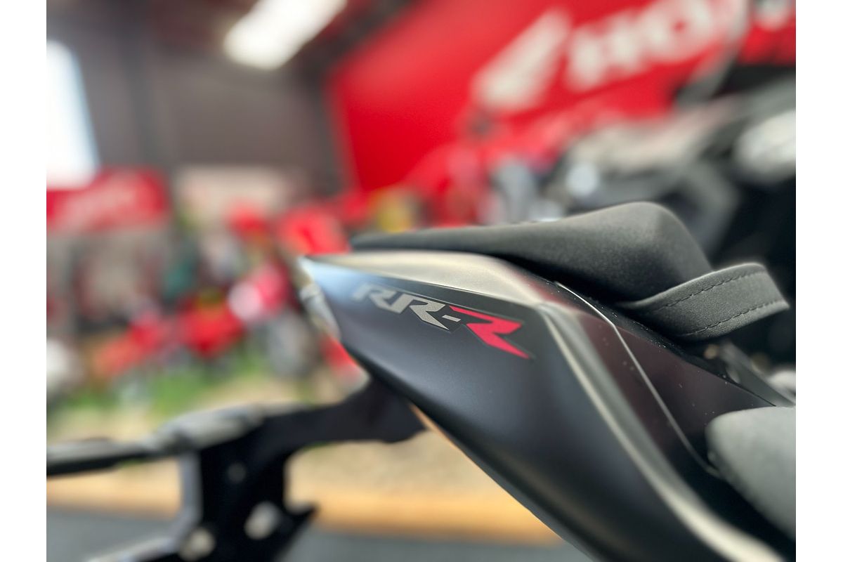 2025 Honda CBR1000RR-R FIREBLADE SP