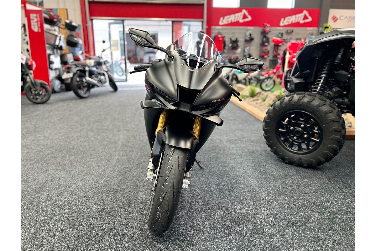 2025 Honda CBR1000RR-R FIREBLADE SP