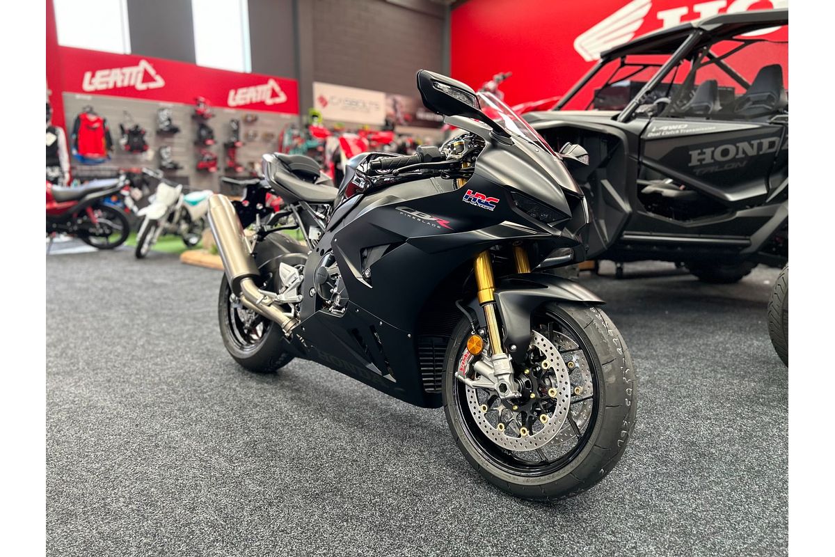 2025 Honda CBR1000RR-R FIREBLADE SP