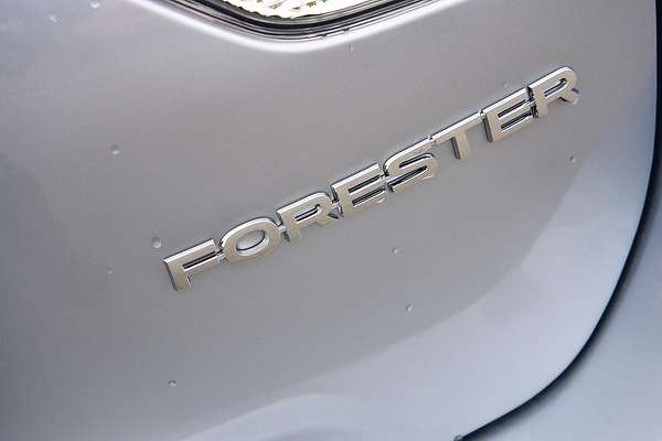 2025 Subaru Forester 2.5i-S S5