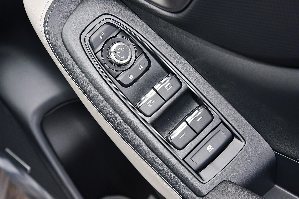 2025 Subaru Forester 2.5i-S S5