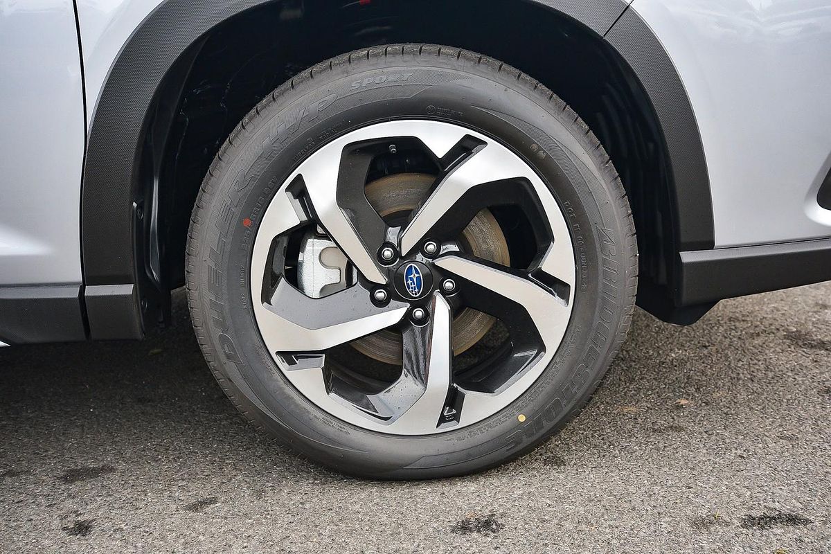 2025 Subaru Forester 2.5i-S S5