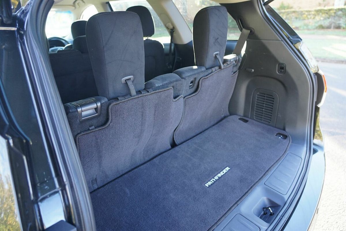 2015 Nissan Pathfinder ST N-Trek (4x4) R52 MY15