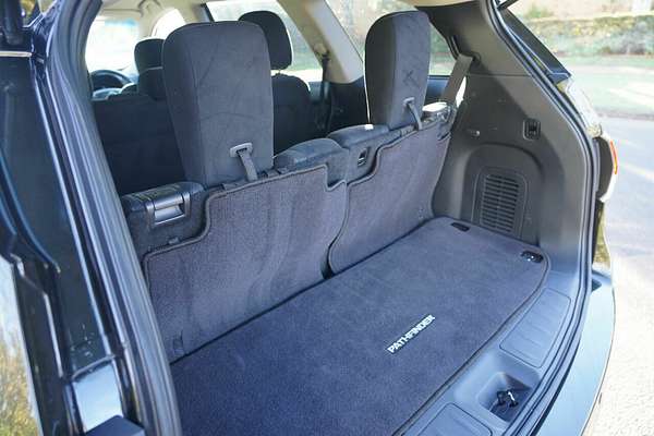 2015 Nissan Pathfinder ST N-Trek (4x4) R52 MY15