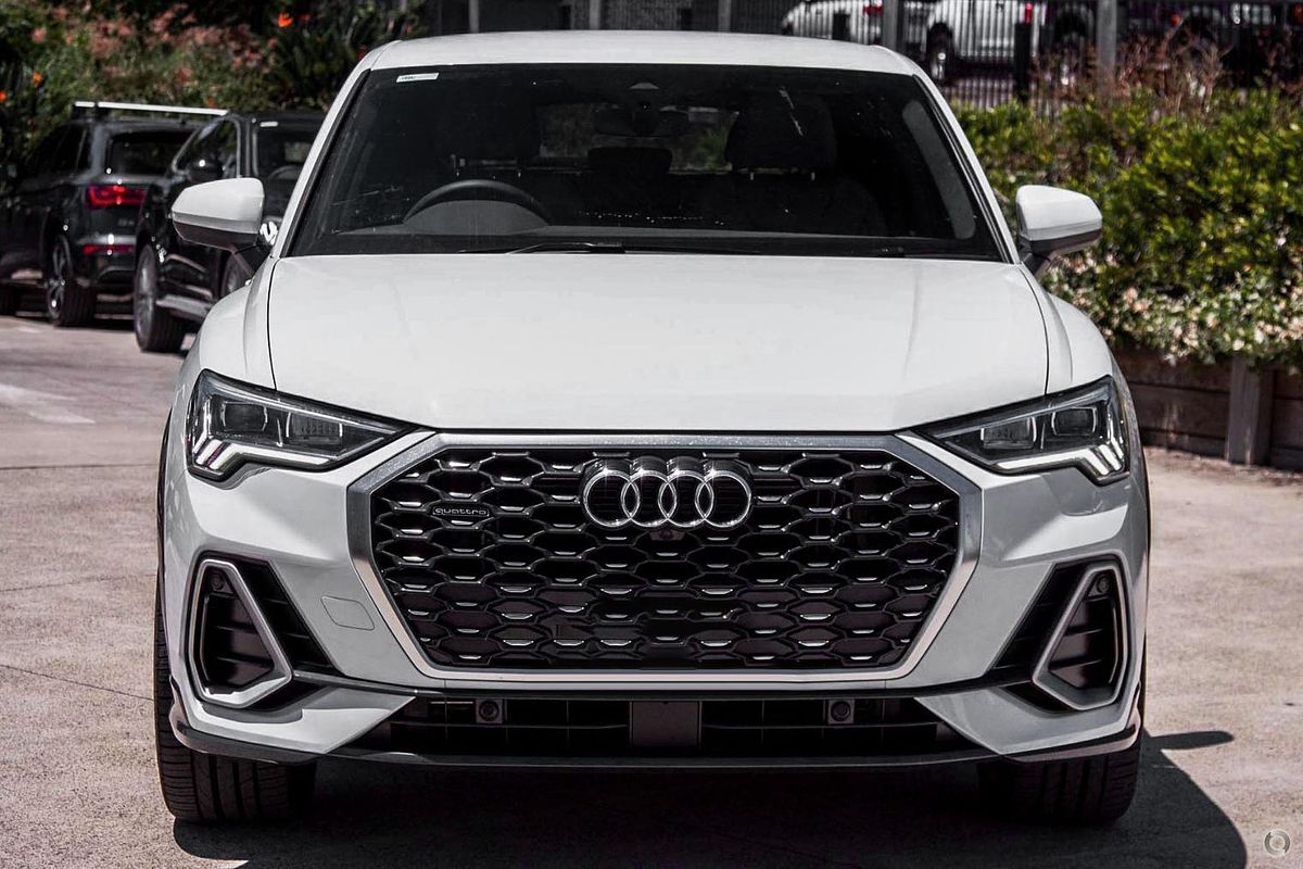 2025 Audi Q3 40 TFSI S line F3