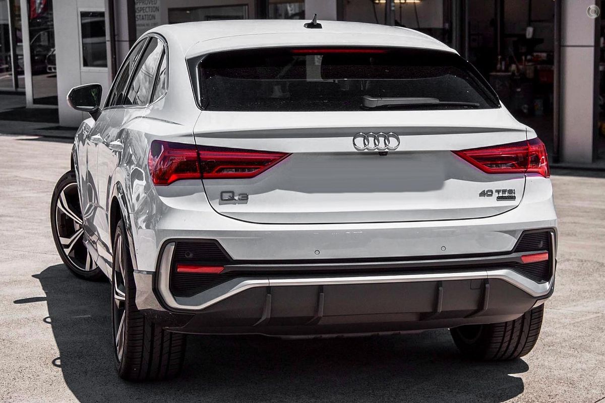 2025 Audi Q3 40 TFSI S line F3
