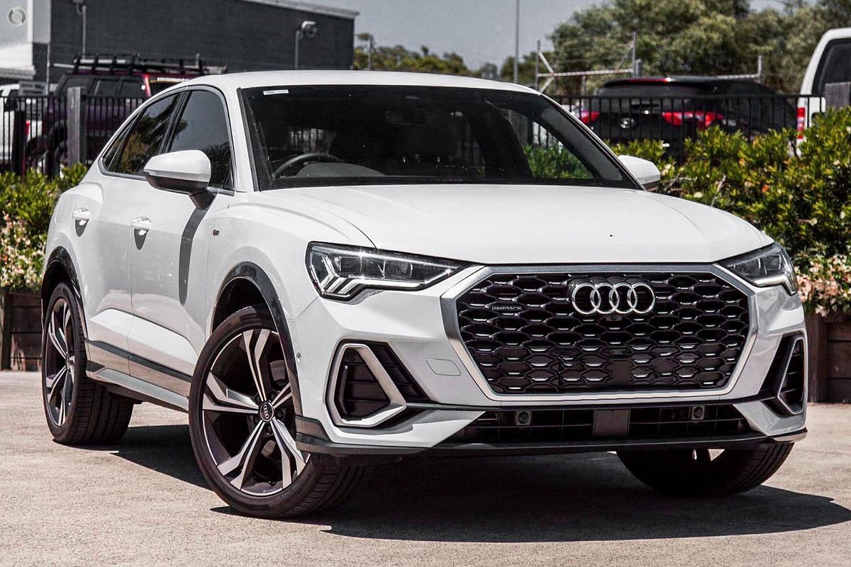 2025 Audi Q3 40 TFSI S line F3