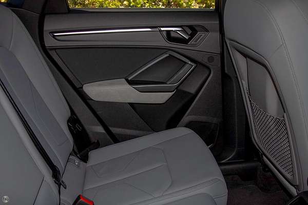 2025 Audi Q3 40 TFSI S line F3