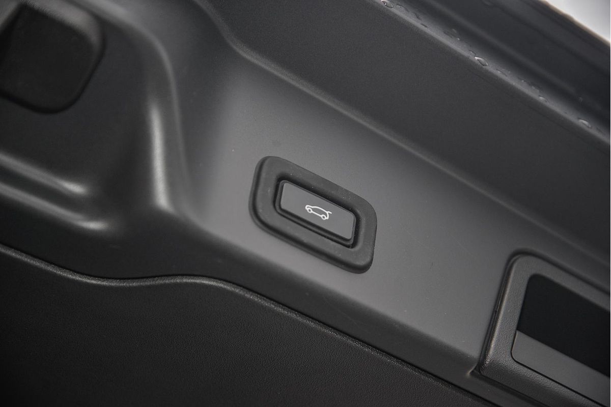 2020 Land Rover Range Rover Evoque P200 R-Dynamic S L551