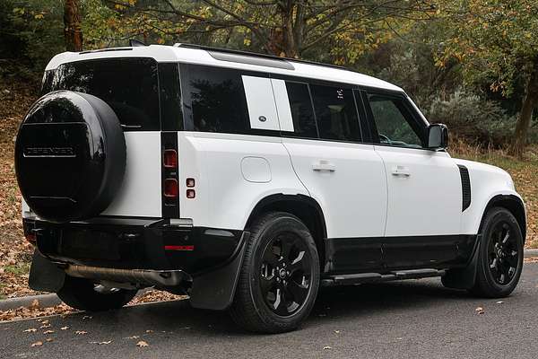 2024 Land Rover Defender 110 P400e X-Dynamic HSE L663