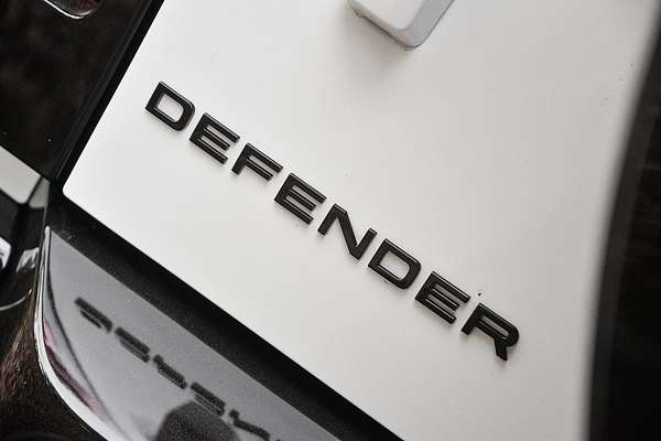 2024 Land Rover Defender 110 P400e X-Dynamic HSE L663