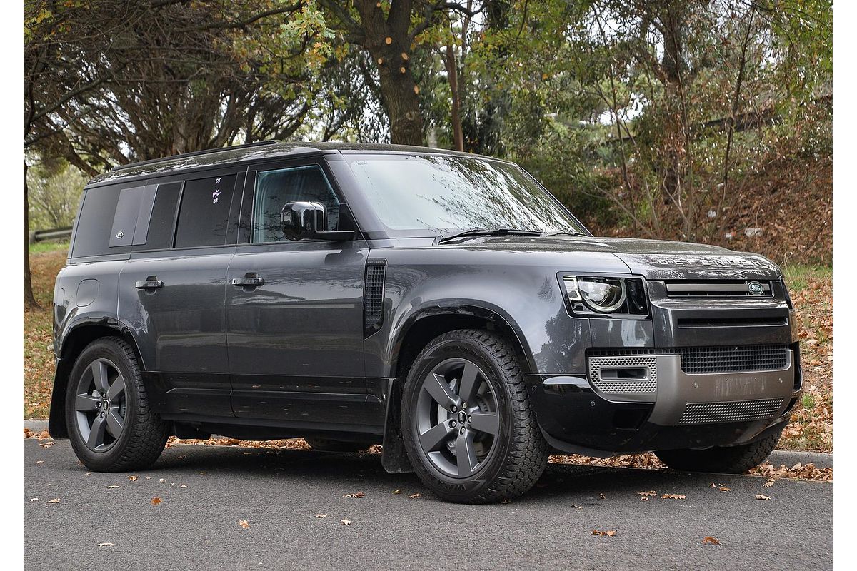 2024 Land Rover Defender 110 P400 X-Dynamic SE L663