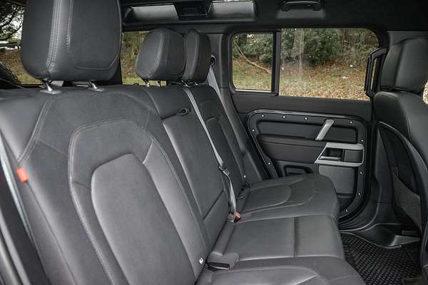 2024 Land Rover Defender 110 P400 X-Dynamic SE L663